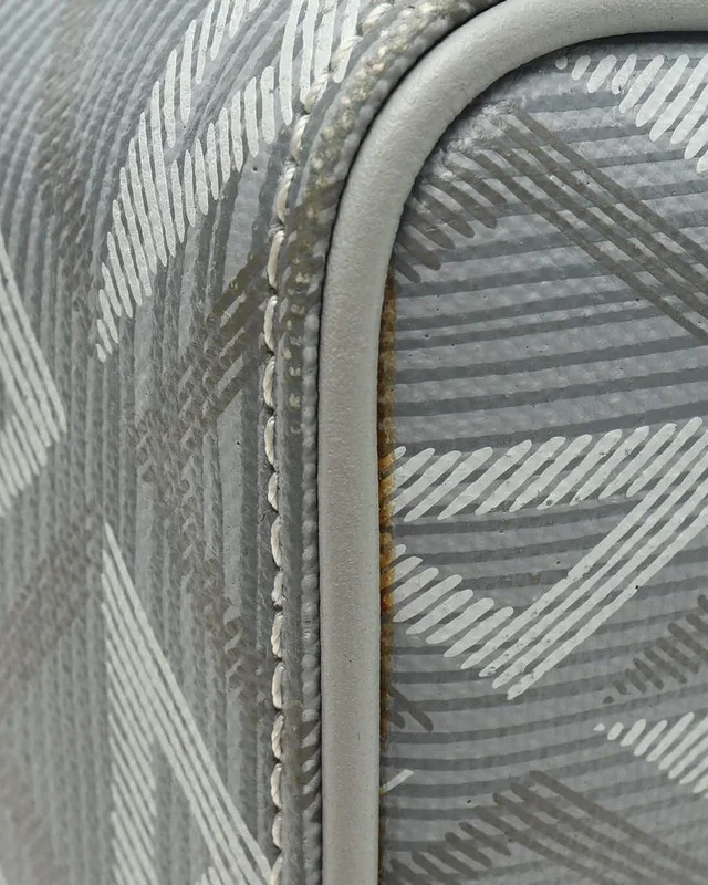 Dior Homme CC Diamond Lingot 50 Weekend Bag in Canvas from A Retro Tale, photo 6 of 9
