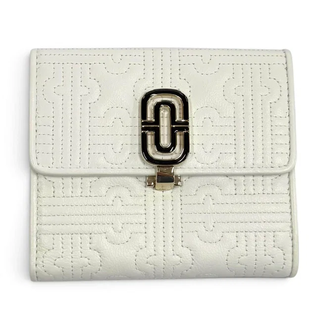 Bvlgari Parentesi Leather Bifold Wallet in Leather from LuxUness