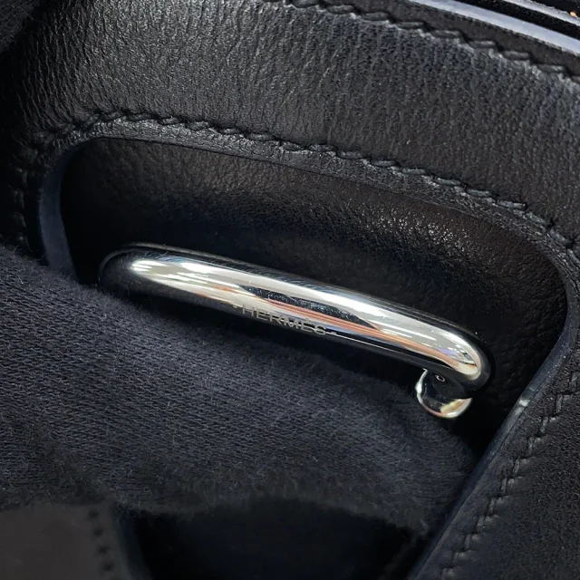 Hermès Messenger Attrage Black Evergrain Canvas in Black Canvas from GALLERY RARE, photo 12 of 16
