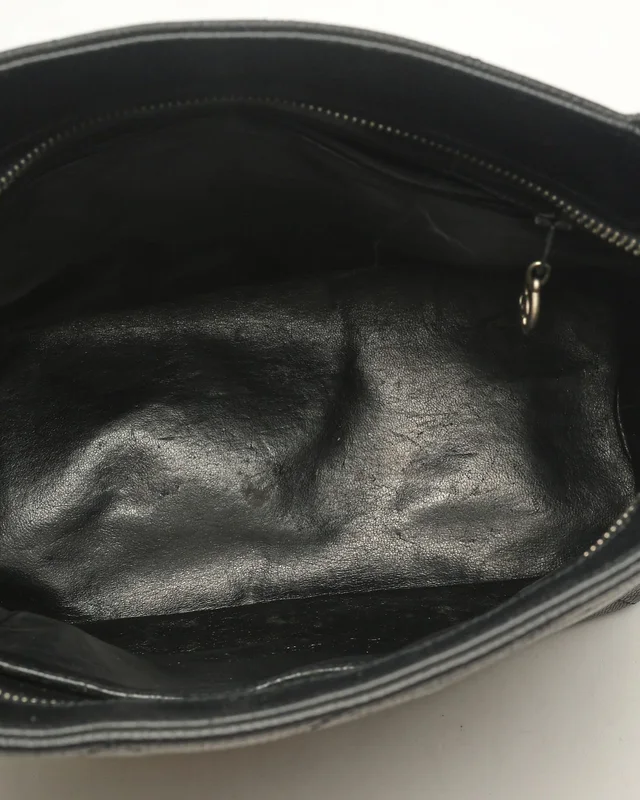 Chanel Caviar Medallion Tote Bag in Caviar leather from A Retro Tale, photo 6 of 10