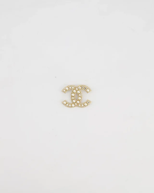 Chanel Champagne Gold CC Brooch with Embellished Pearls Detail in Gold from Sellier, photo 9 of 10