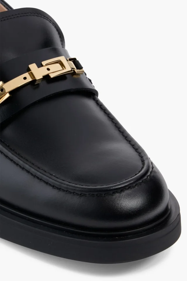 Gianvito Rossi Martine Buckle-Embellished Leather Loafers in Black, photo 4 of 4 from THE OUTNET