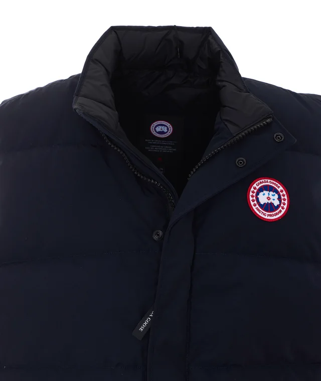 Canada Goose Sleeveless vest, photo 4 of 4 from SENSER