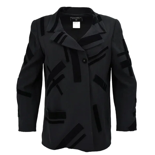 Chanel Single Breasted Jacket Black 98A #40 in Black Wool from AMORE Vintage Tokyo