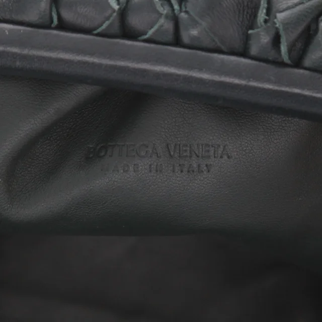 Bottega Veneta Mini Pouch shoulder bag in Green Woven leather from Collector Square, photo 4 of 5