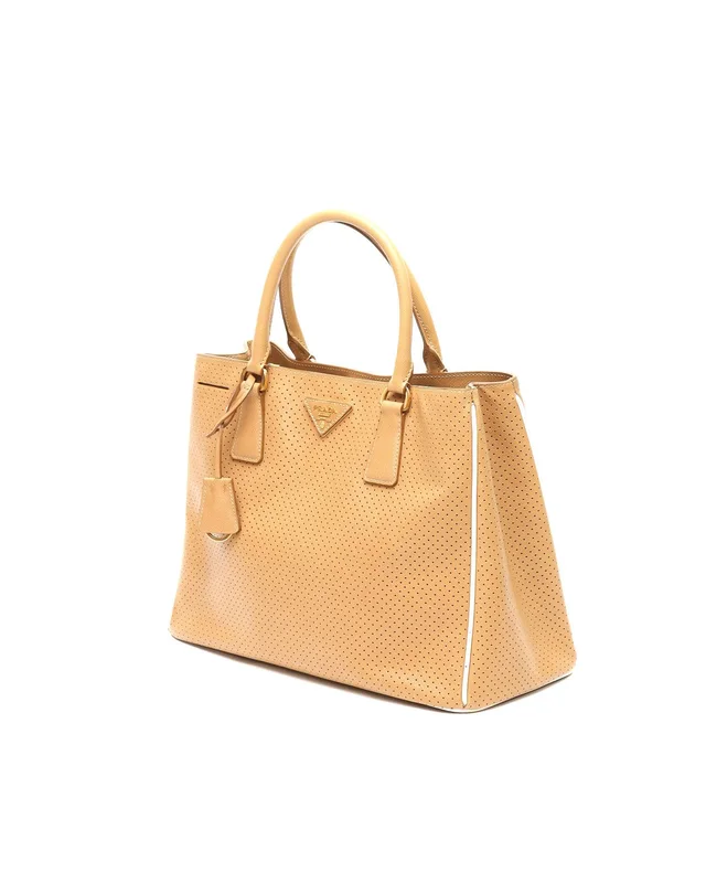 Prada Saffiano Galleria Bag in Saffiano leather from A Retro Tale, photo 2 of 13