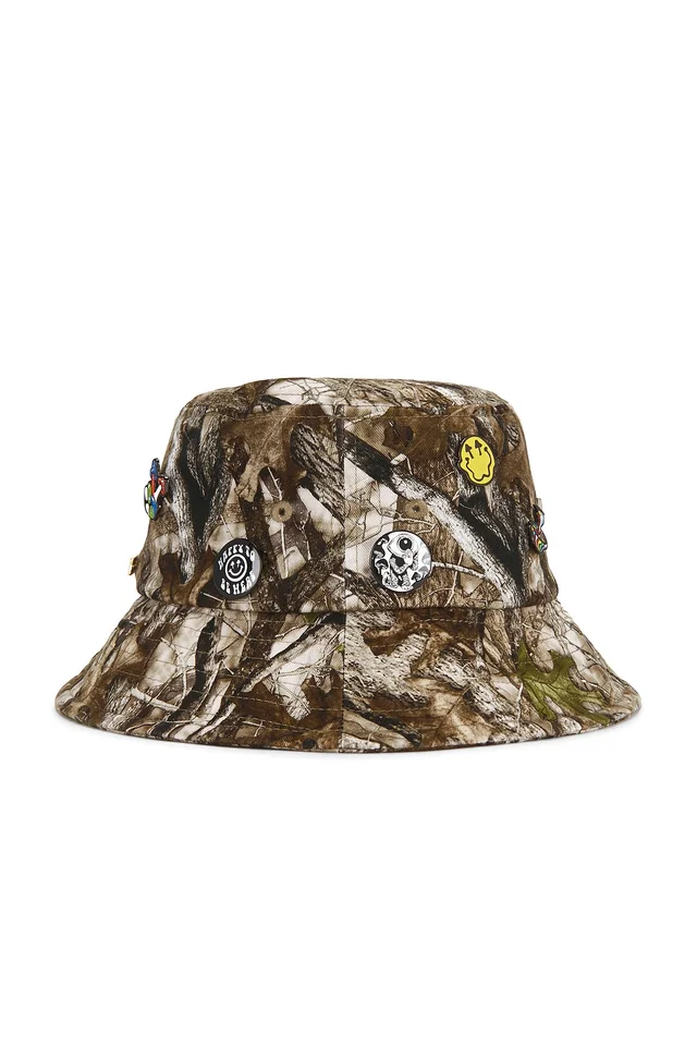 Happy Caps Pin Bucket Hat in Tree Camo, photo 4 of 5 from REVOLVE (Canada)