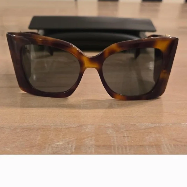 Saint Laurent Women's Sunglasses - Brown in brown|red from Depop, photo 1 of 1