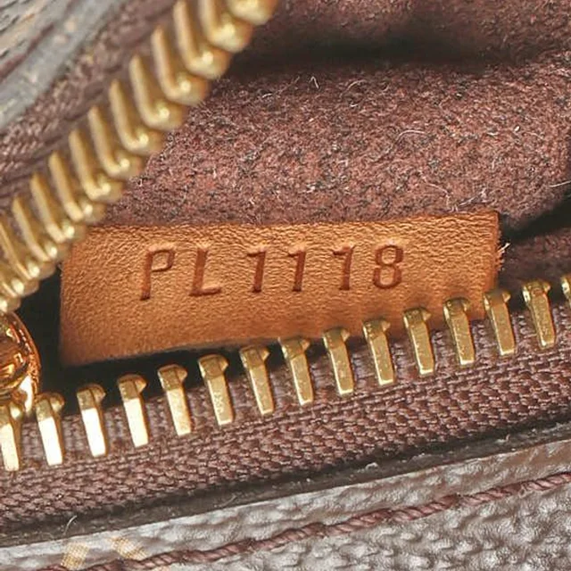 Louis Vuitton Monogram Pochette Métis Bag in Coated canvas from A Retro Tale, photo 11 of 11