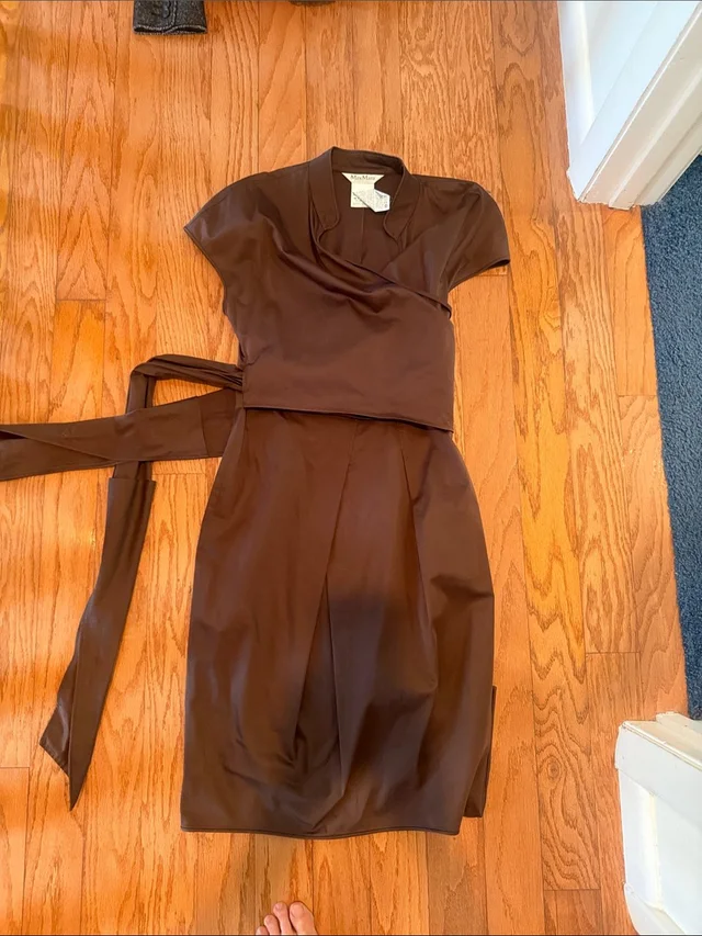 Max Mara Brown Wrap-Style Short-Sleeve Dress in brown|red from Poshmark