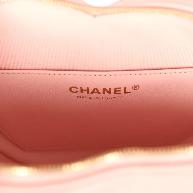 Chanel CC In Love Large Heart Bag in Pink Lambskin from Madison Avenue Couture, photo 9 of 9
