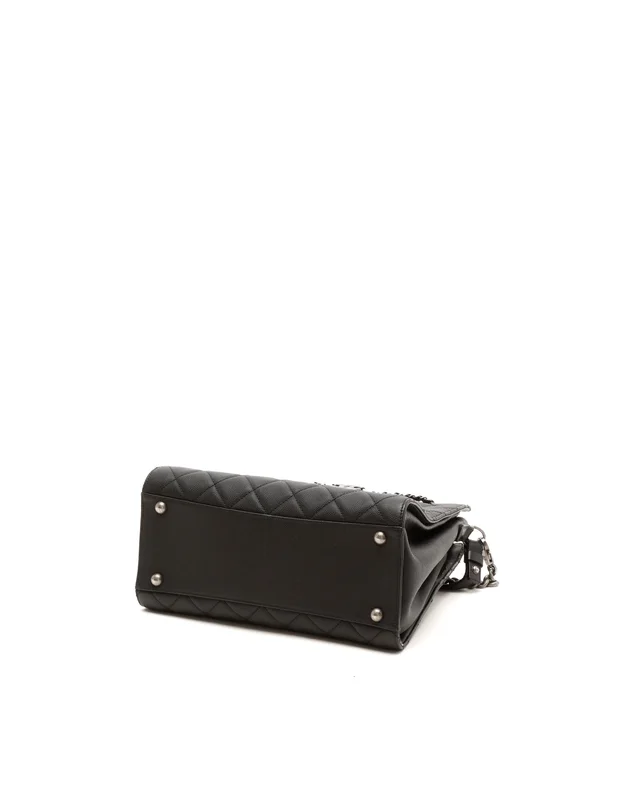 Chanel CC Caviar Accordion Bucket Bag in Caviar leather from A Retro Tale, photo 4 of 9