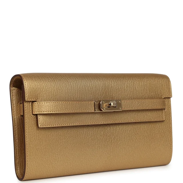 Hermès Kelly Wallet To Go Dore Chevre Chamkilight Permabrass Hardware in Gold Goatskin from Madison Avenue Couture, photo 2 of 10