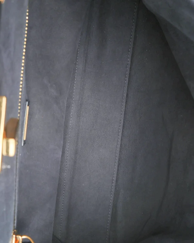 Fendi Large Peekaboo Bag in Leather from A Retro Tale, photo 8 of 9