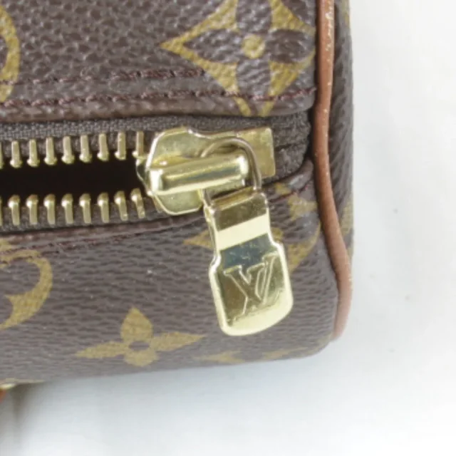 Louis Vuitton Papillon 26 Monogram Handbag in Brown Canvas from LuxUness, photo 8 of 9