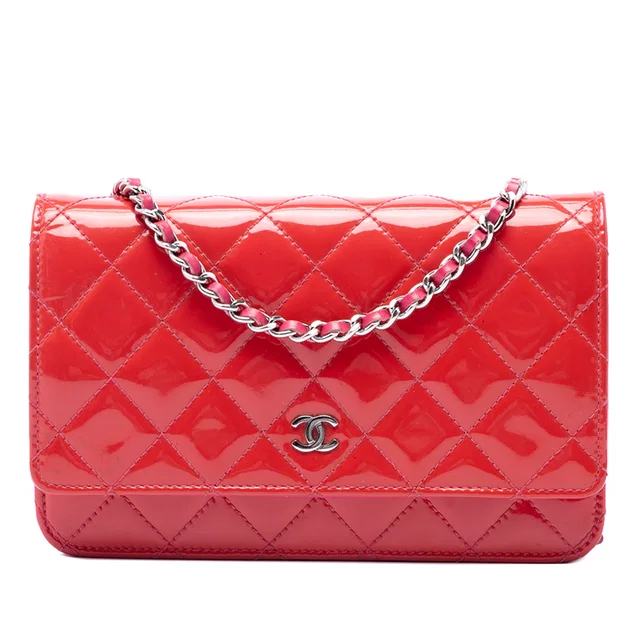 Red Chanel Bicolor Classic Patent Wallet On Chain Crossbody Bag in Red Patent leather from Designer Revival