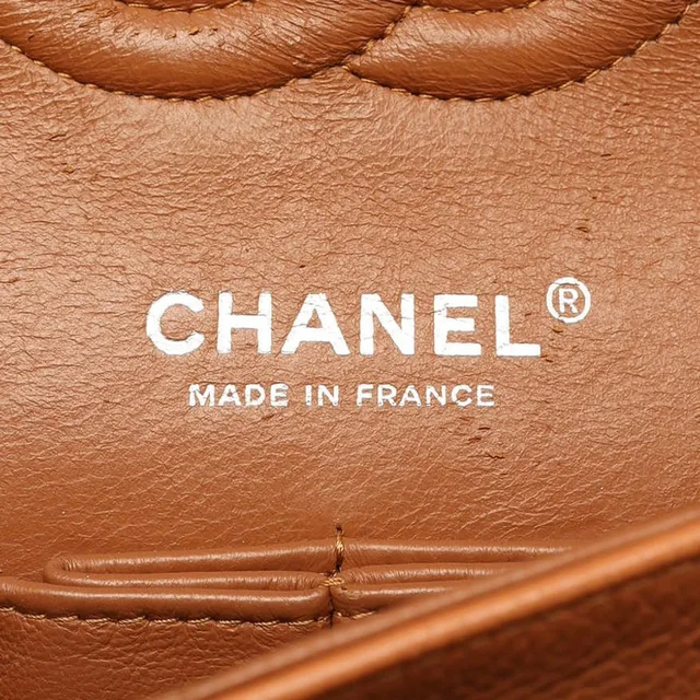 Chanel Classic Medium Caviar Double Flap Bag in Caviar leather from A Retro Tale, photo 6 of 9