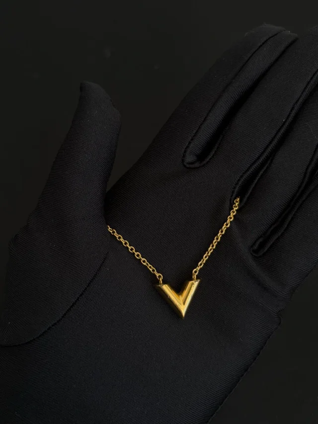 Louis Vuitton Gold Essential V Necklace in Gold from Luxury Promise, photo 2 of 4