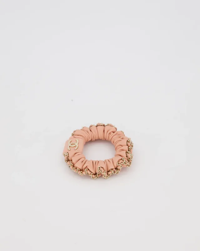 Chanel Pink Leather Hair Scrunchie with Chain Trim Detail in Pink Leather from Sellier, photo 4 of 7