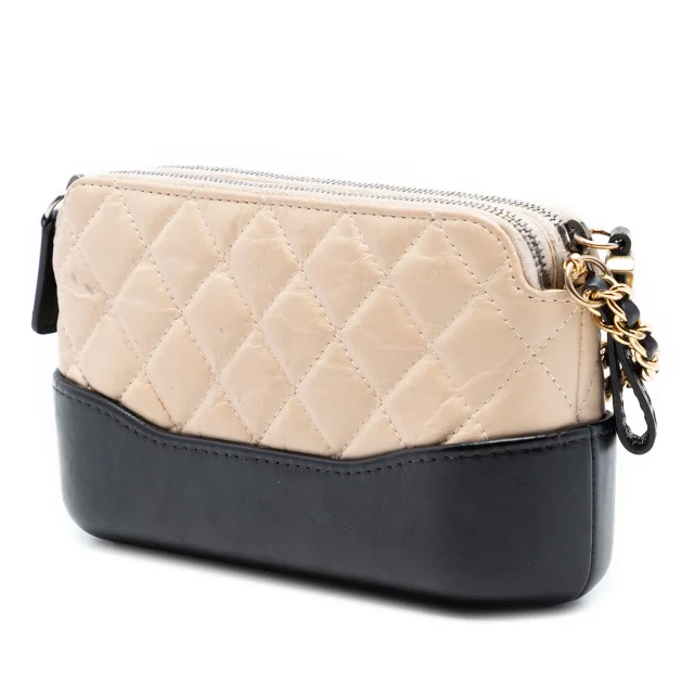 Beige Chanel Bicolor Aged Calfskin Gabrielle Double Zip Clutch with Chain Crossbody Bag in Beige Calfskin from Designer Revival, photo 2 of 8