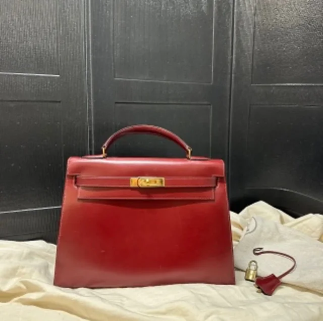Hermès Kelly 32 Box R from Luxury Promise, photo 1 of 1