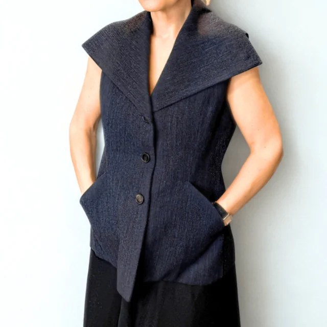 Dior Waistcoat Sz 40 in Navy Wool from Revivre Luxury Consignment