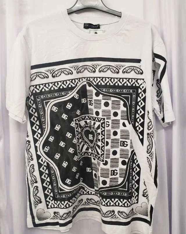 Dolce & Gabbana Men's Short Sleeved T-Shirt Black and White Size: XL in White Cotton from Oxfam Online Shop