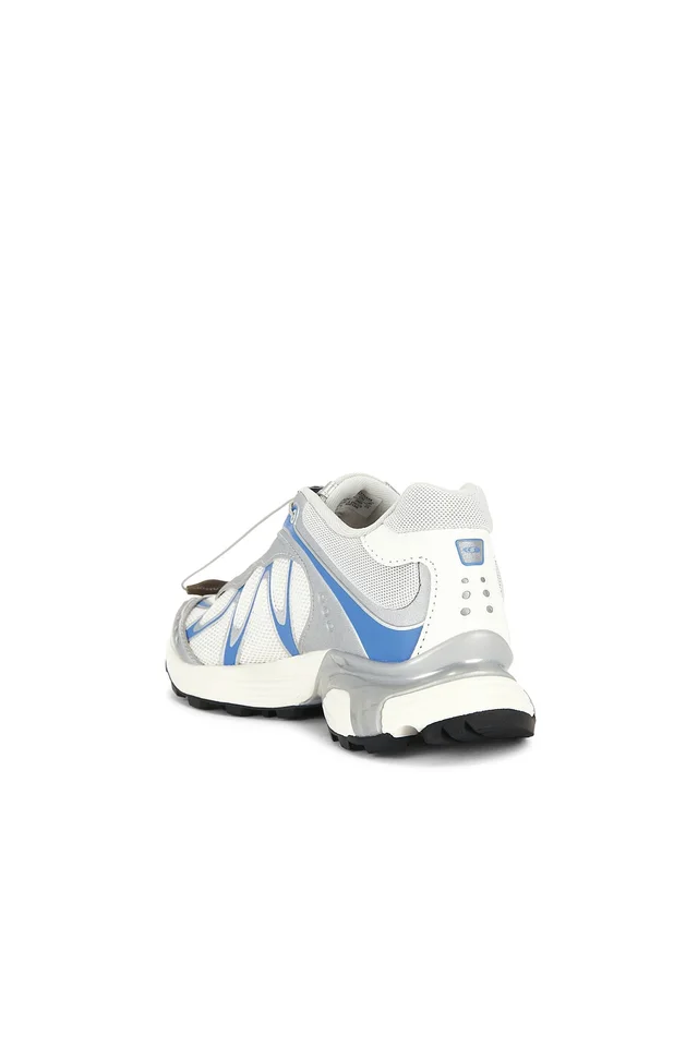 Salomon XT-Whisper Sneaker in Vanilla Ice, Footwear Silver, & Persian Jewel, photo 3 of 6 from REVOLVE (Canada)
