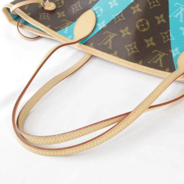 Louis Vuitton Monogram Canvas Tote Bag in Brown Canvas from LuxUness, photo 9 of 9