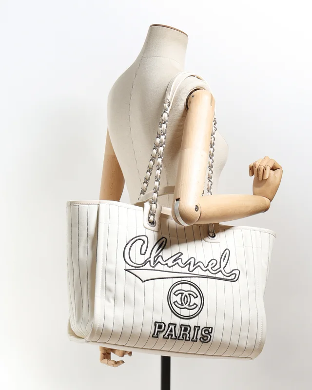 Chanel Striped Deauville MM Tote Bag in Canvas from A Retro Tale, photo 11 of 11