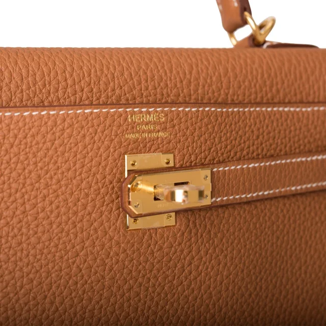 Hermès Kelly Retourne 25 Gold Togo Gold Hardware in Gold Togo leather from Madison Avenue Couture, photo 7 of 9