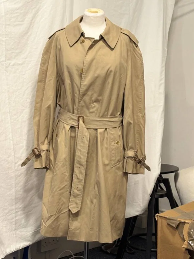 Burberry Vintage Trench Coat Baige Size: L in Beige Cotton from Oxfam Online Shop