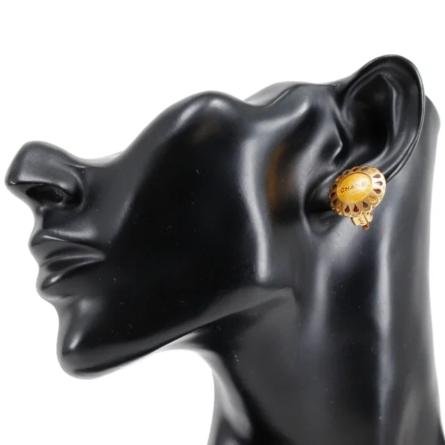 Chanel Flower Motif Earrings in Gold Gold-plated metal from LuxUness, photo 2 of 6