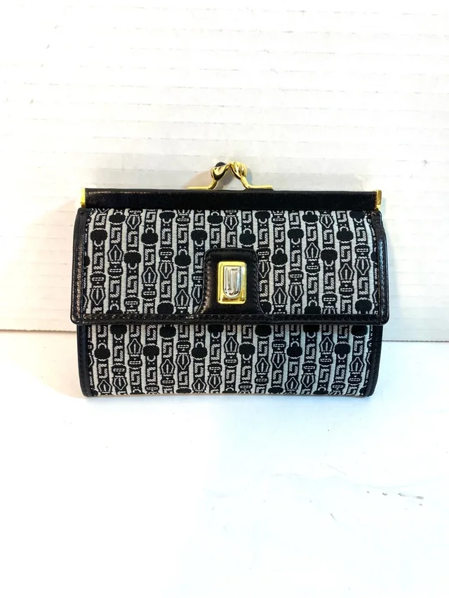 Vtg Judith Leiber Black Woven Jacquard Kiss Lock Coin Purse Wallet in black|gold Woven leather from Poshmark