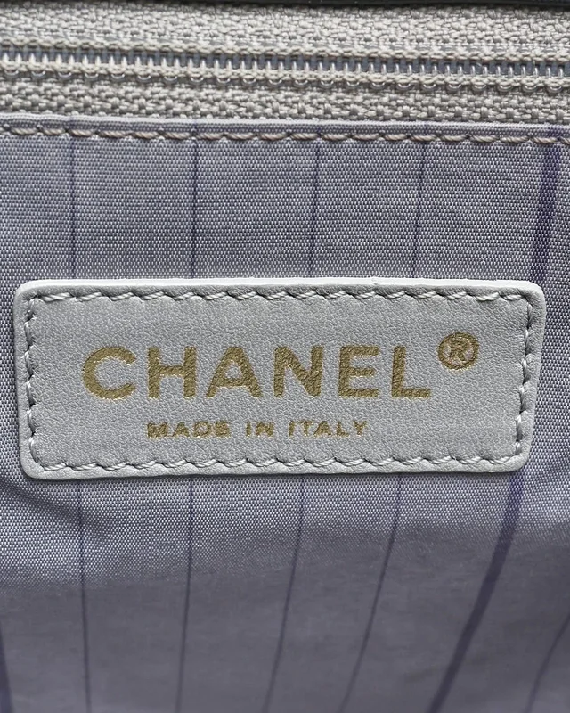 Chanel Patent Mademoiselle Kelly Bag in Patent leather from A Retro Tale, photo 6 of 8
