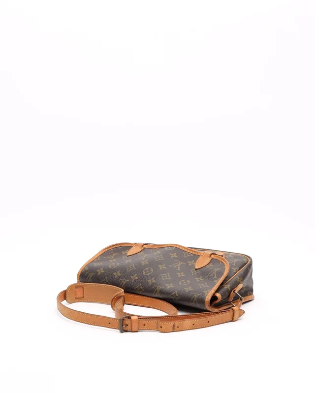 Louis Vuitton Monogram Gibeciere MM Bag in Coated canvas from A Retro Tale, photo 5 of 13