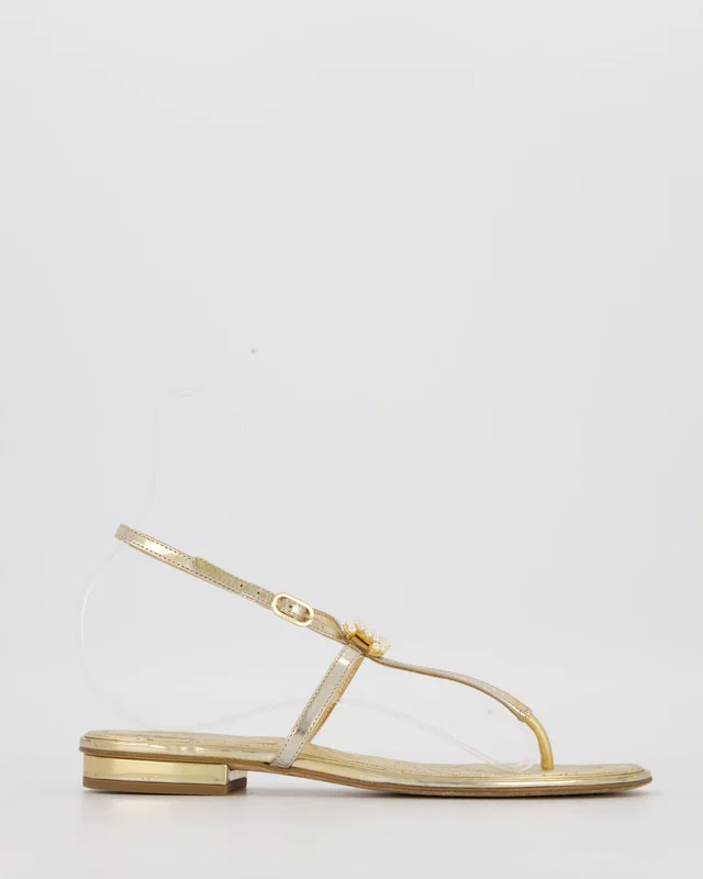 Chanel Gold Quilted Flat Thong Sandals With Pearl CC Logo Size EU 37.5C in Gold Leather from Sellier