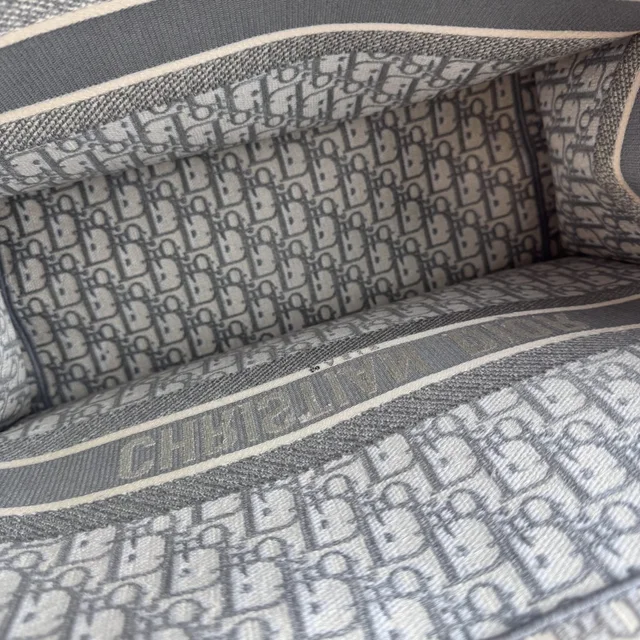 Dior Large Book Tote in embroidery canvas, oblique canvas from Reowned, photo 7 of 25