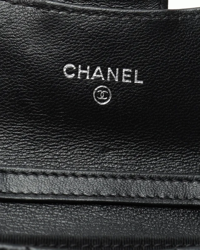 Chanel Mini CC Wallet On Chain Bag in Leather from A Retro Tale, photo 6 of 8