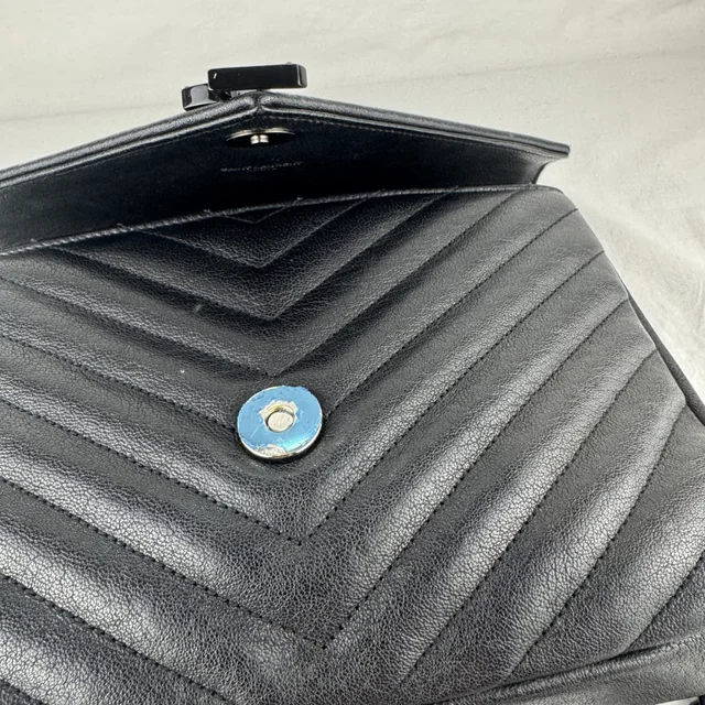 Saint Laurent College Medium Bag in Calfskin leather, Crinkled, Metal from Reowned, photo 3 of 12