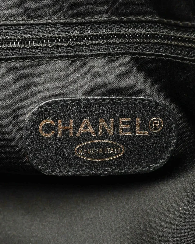 Chanel CC Suede Tassel Messenger Flap Bag in Suede from A Retro Tale, photo 7 of 10