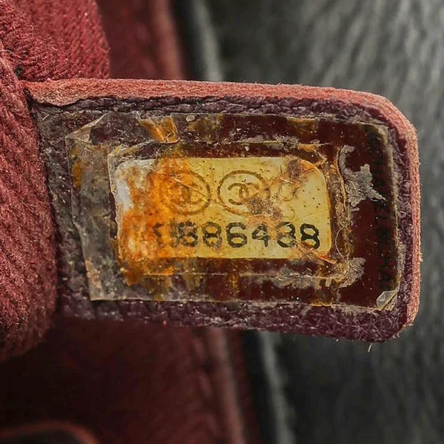 Chanel Mini Square Single Flap Bag in Leather from A Retro Tale, photo 8 of 9