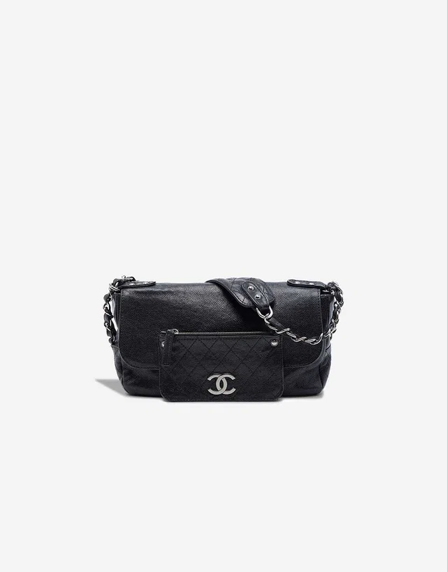 Chanel Flap Bag Medium Caviar Black in Black Caviar leather from SACLÀB
