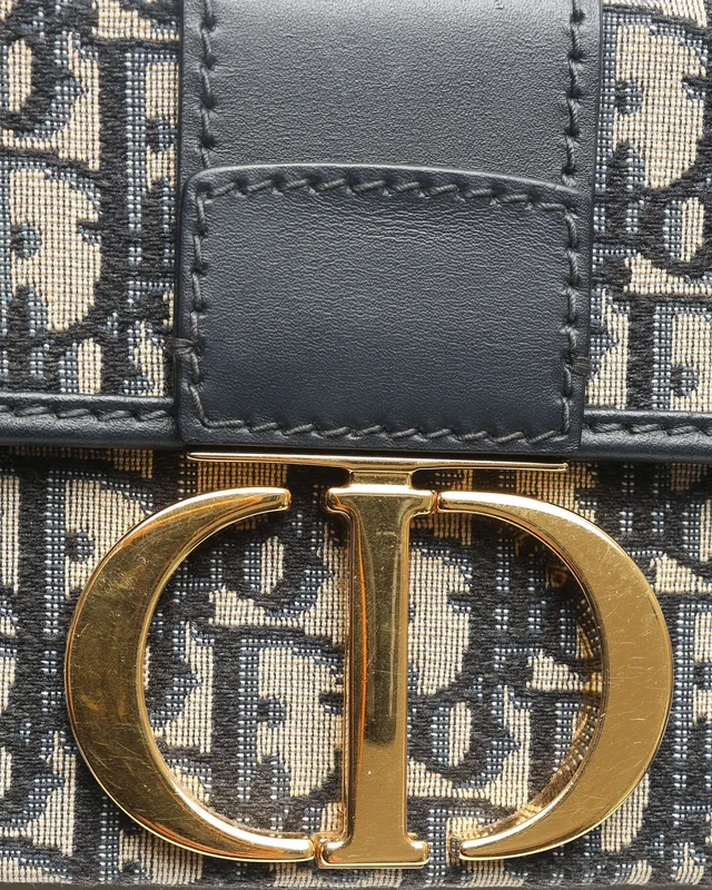 Dior 30 Montaigne Box Bag in Denim from A Retro Tale, photo 7 of 8