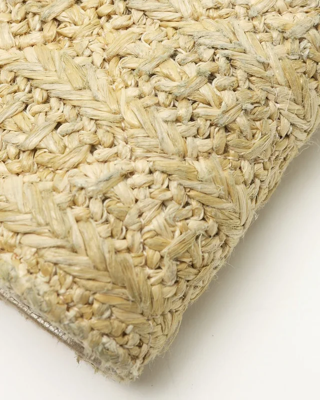 Chanel Raffia Wallet On Chain Bag in Raffia from A Retro Tale, photo 7 of 13
