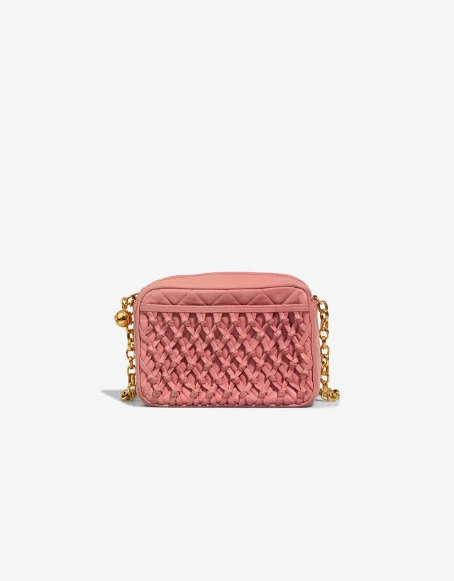 Chanel Camera Bag Lamb Pink in Pink Lambskin from SACLÀB