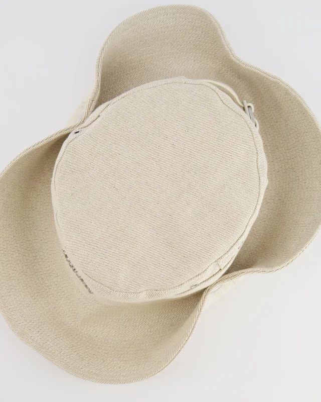 Jacquemus Le Bob De-Nîmes Bucket Hat with Adjustable Drawstring in Beige from Sellier, photo 3 of 12
