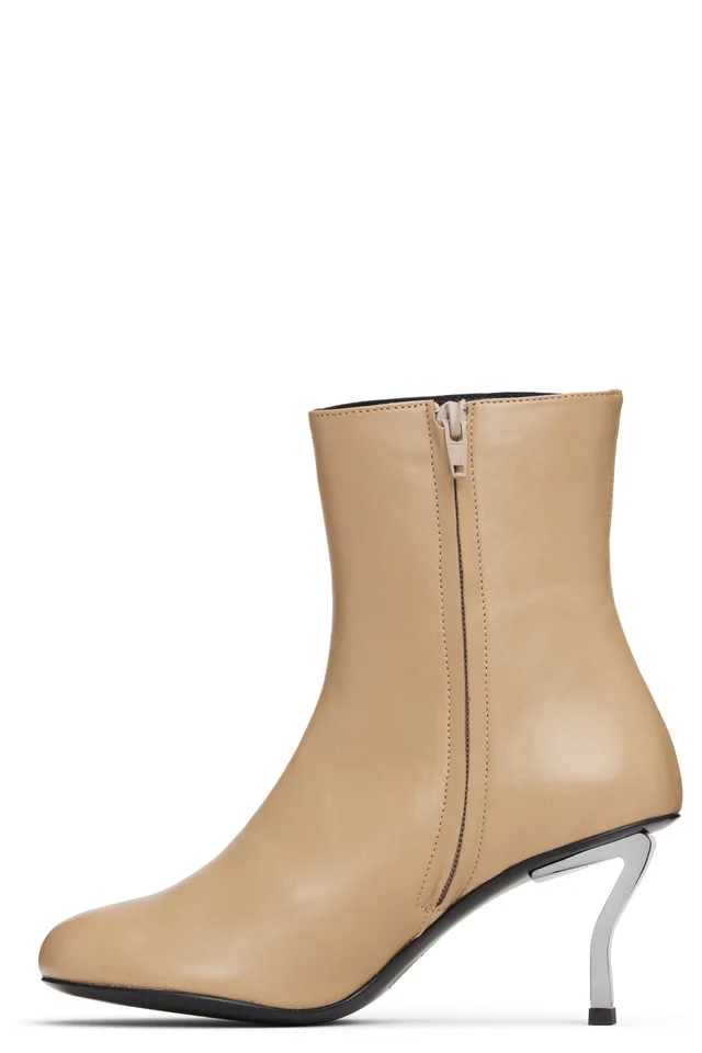 Nicole Saldaña Tan Bonnie Boots, photo 3 of 5 from SSENSE