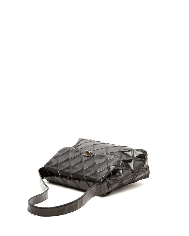 Chanel CC Quilted Hobo Bag in Patent leather from A Retro Tale, photo 4 of 11