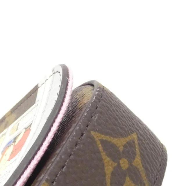 Louis Vuitton Pochette Felicie Monogram Limited Shoulder Bag in Brown Canvas from LuxUness, photo 3 of 10